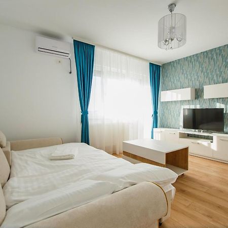 Fantastic Apartment At Prima Residence Oradea Exterior photo