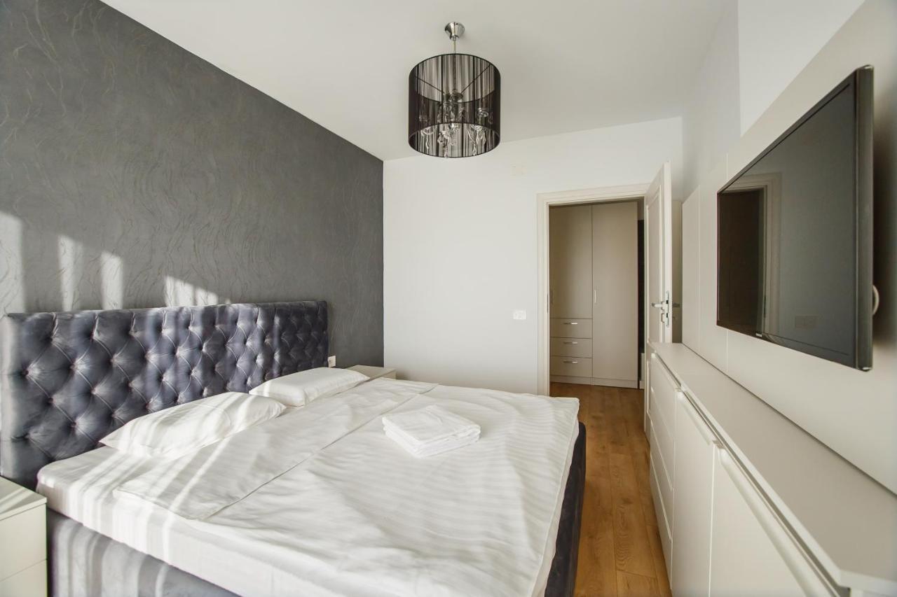 Fantastic Apartment At Prima Residence Oradea Exterior photo